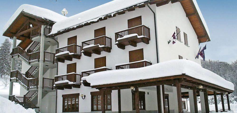 Park Hotel Gran Bosco Oulx Exterior foto